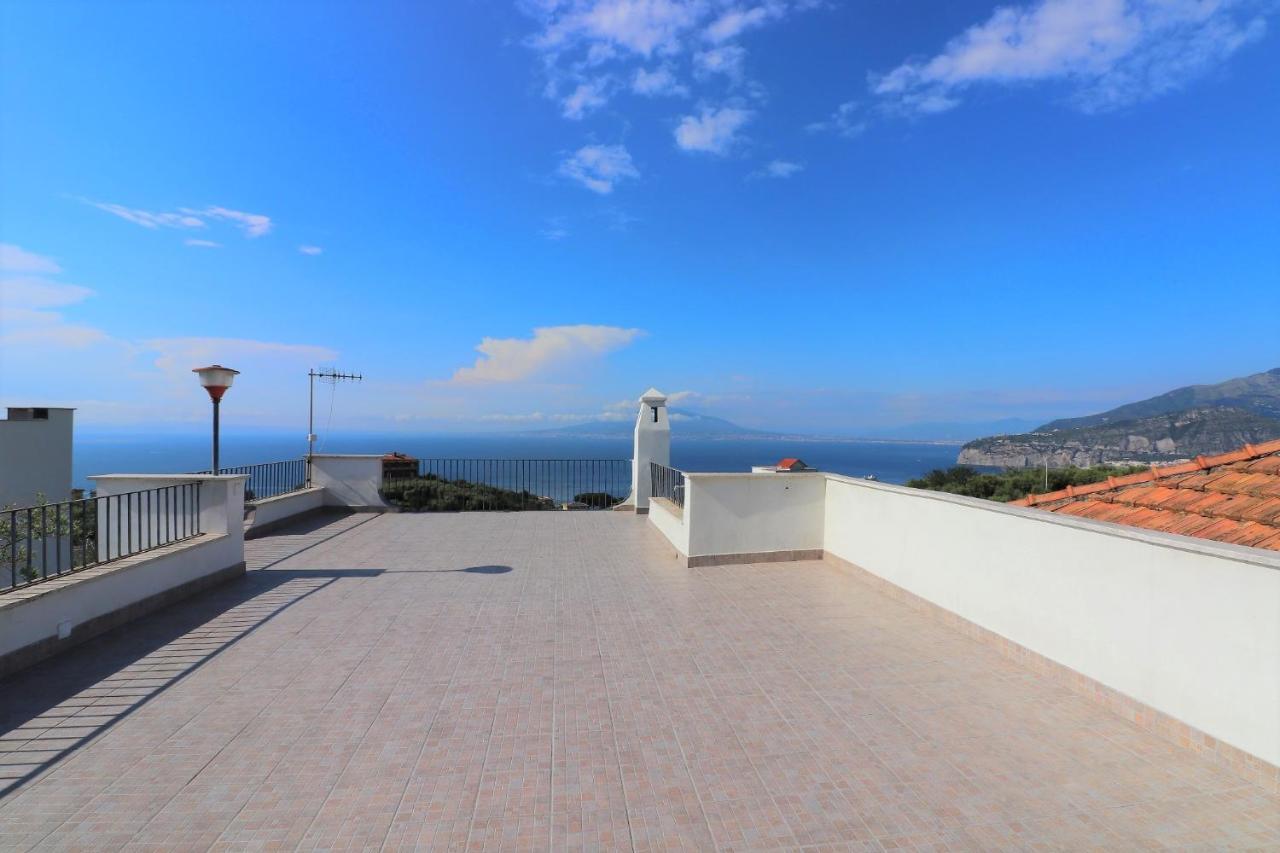 La Casetta Di Emma Sorrento Bagian luar foto